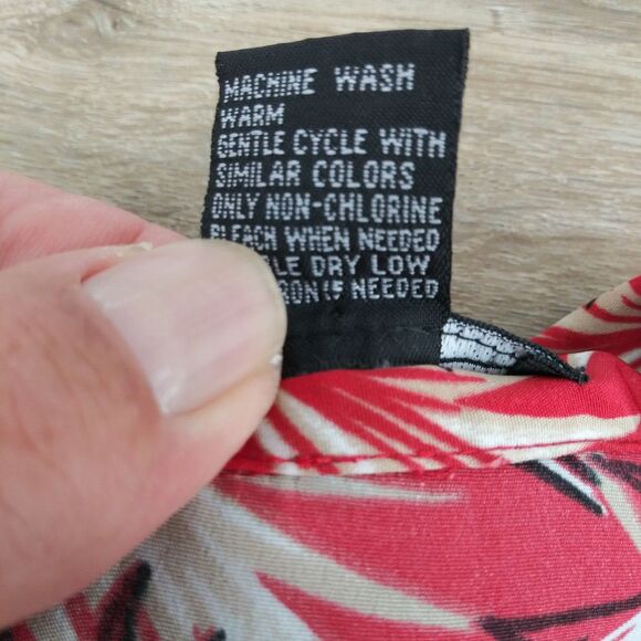 Elementz Shirt Womens Size Small Red Tropical Short Sleeve Button Up Top - Picture 6 of 6